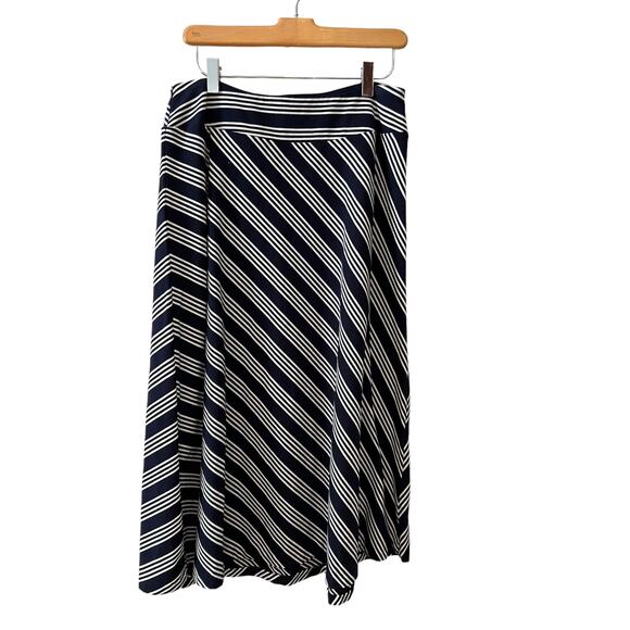Talbots Nautical Summer Stripe Knit Skirt Navy Blue SP - Picture 1 of 5
